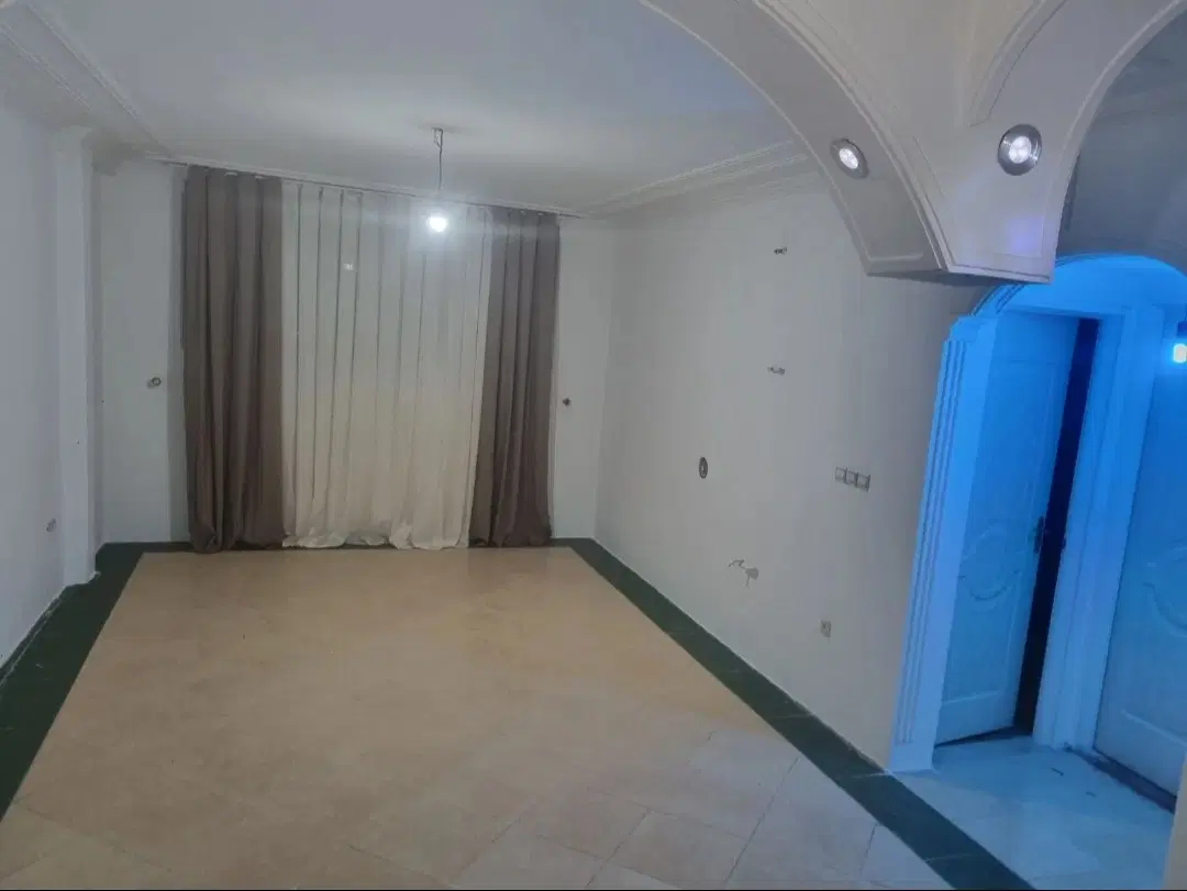 رهن آپارتمان دو خوابه عادل آباد