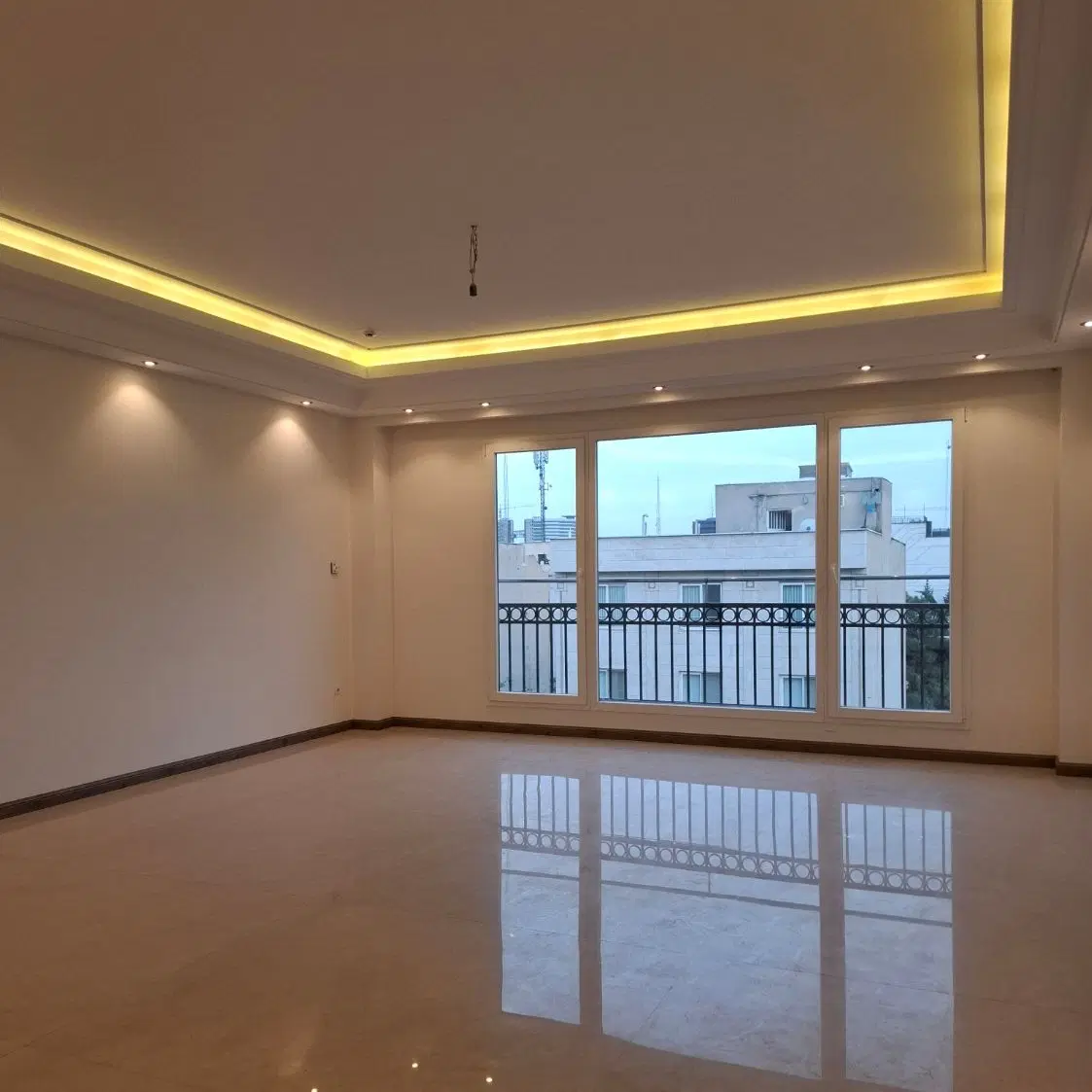 اجاره امیرآباد آزادگان ۲۲۵ متر ۳ خواب ۳ پارکینگ