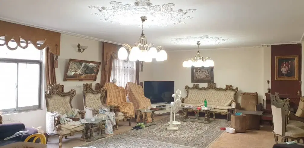 گاندی بهترین لوکیشن ۲۳۰ متر ۴ خواب فوری فوری