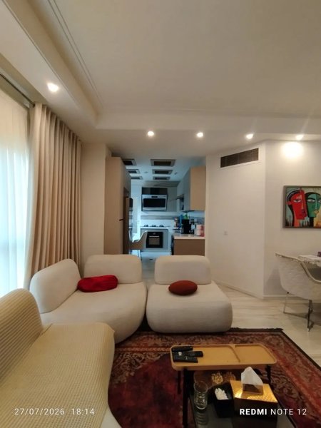 93متر دو خواب در ولنجک