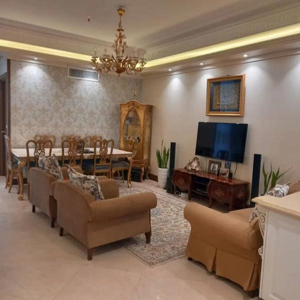 فروش آپارتمان ۱۶۰متری تک‌واحدی