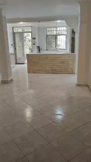 ۱۲۰ متر به همراه ۱۰۰ متر حیاط اختصاصی