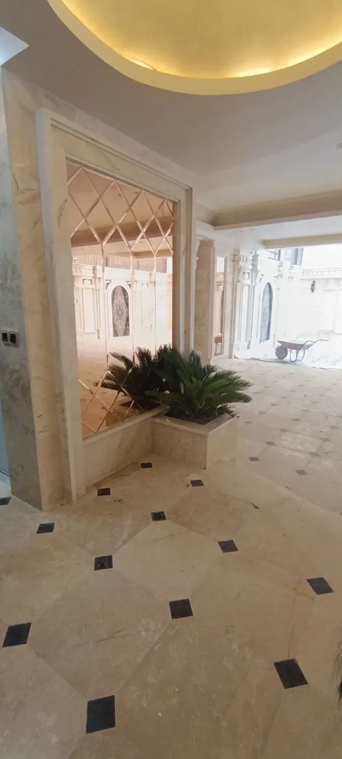 «اپارتمان230 متری ملاصدرا اصلی فول امکانات »