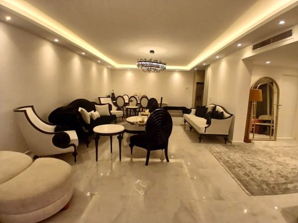 ۹۹متر دو خوابه فول امکانات۱۰ سال پاتریس