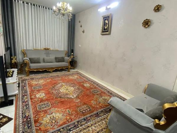 ۴۵ متر آسانسور دار