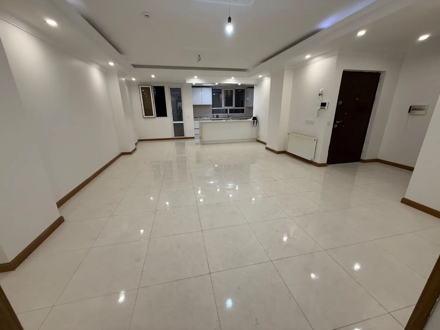 جنت اباد شمالی ۹۵متر ۲خواب نوساز کلید نخورده