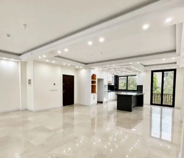 ۸۵ متر، سالن پرده خور، بازسازی کامل، کم واحد