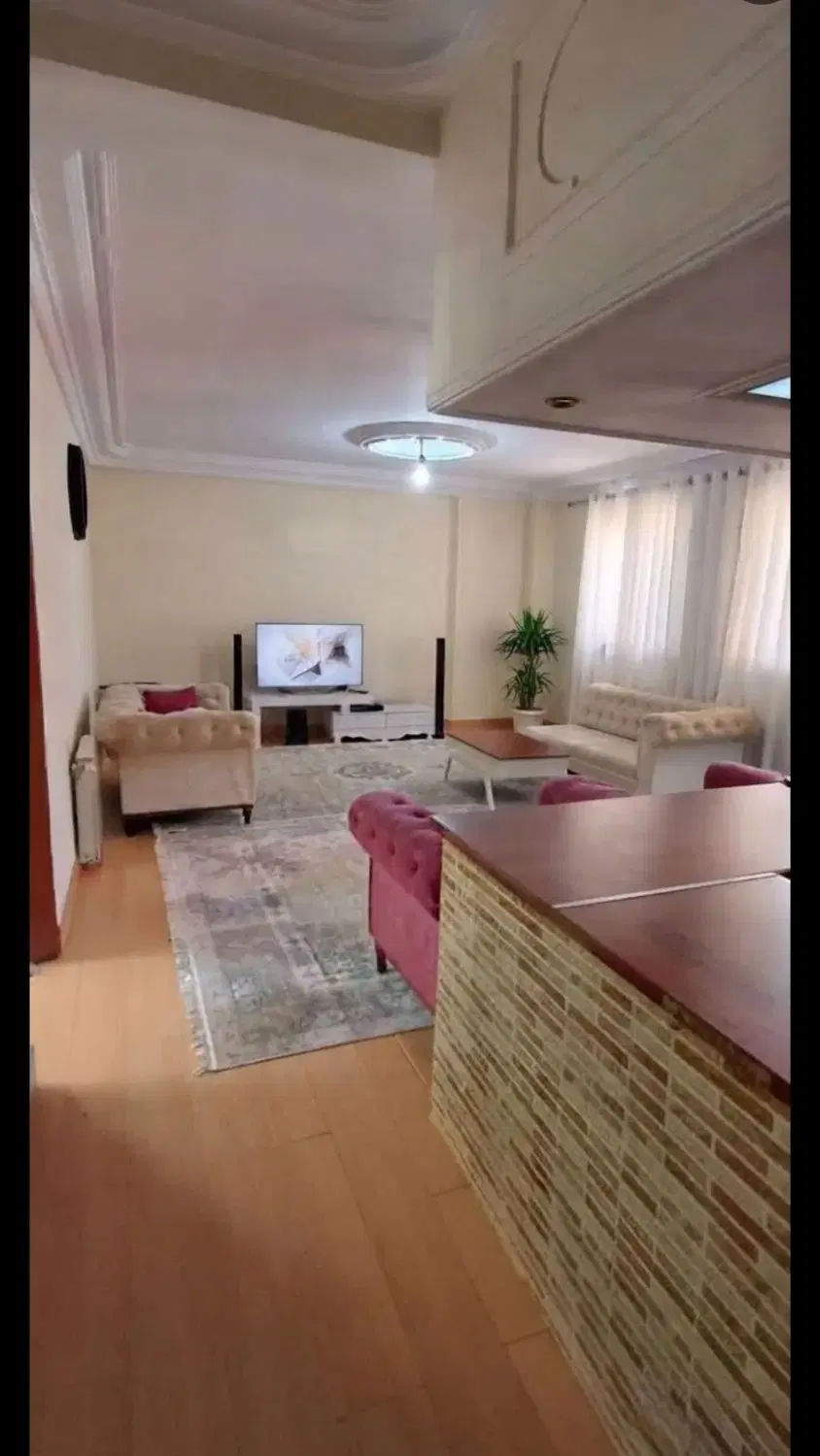 رهن ۹۵ متری_تک واحدی_۲پارکینگ اختصاصی_خ ۱۳ آبان