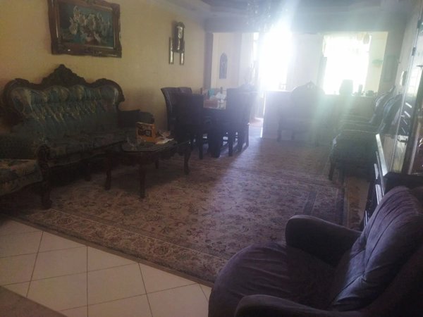 صادقیه کوچه پانزدهم آپارتمان 99 متری