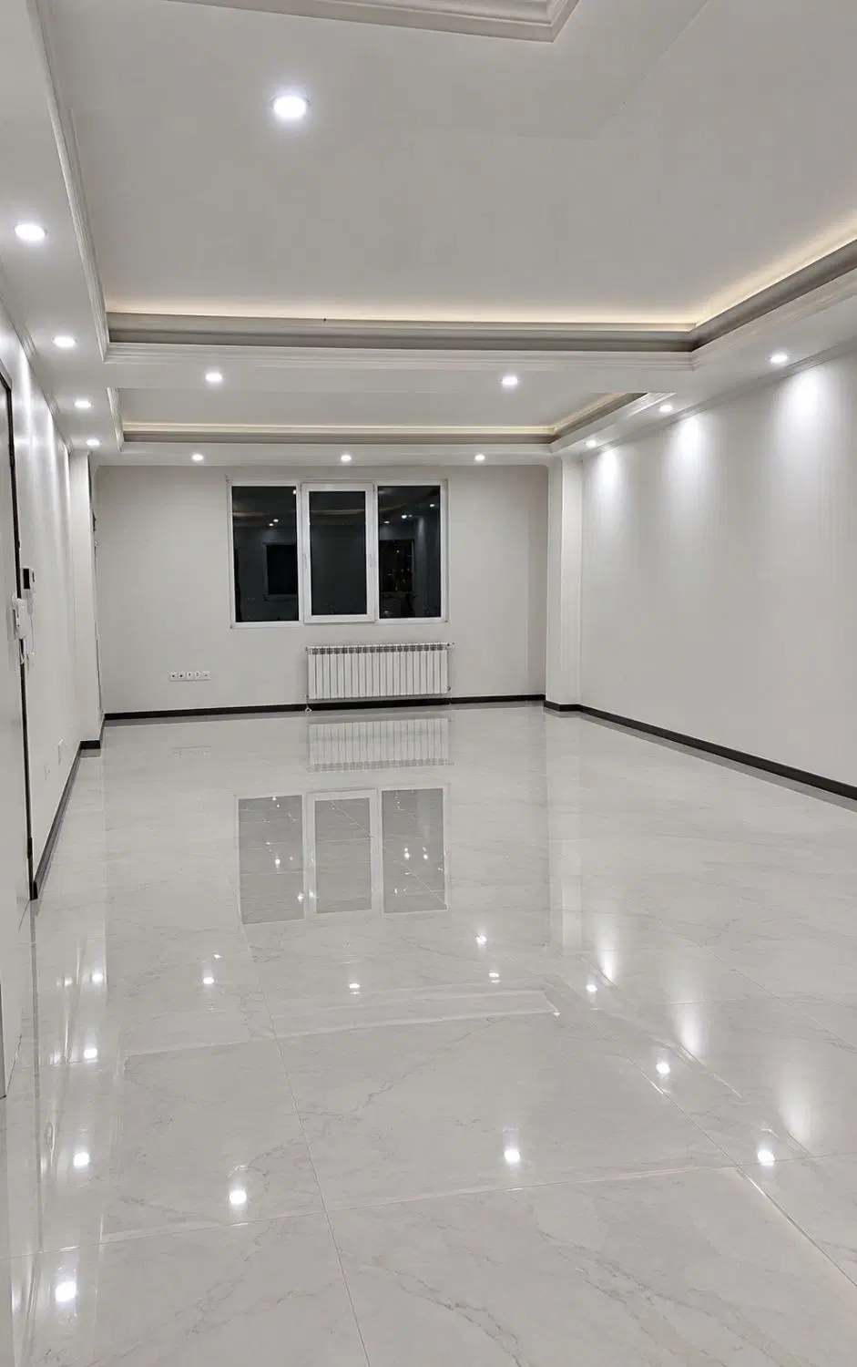 120متر2خواب_فول امکانات_تخلیه_سالن پرده خور_نورگیر