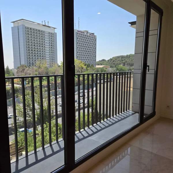 ۲۲۰متر تاپ لوکیشن زعفرانیه ثارالله