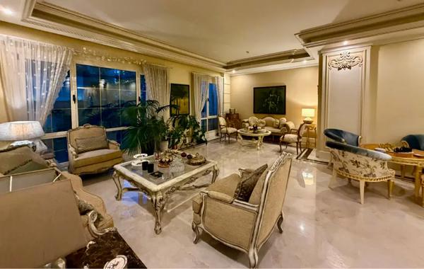 فرشته آقابزرگی ۱۷۸متر مجلل