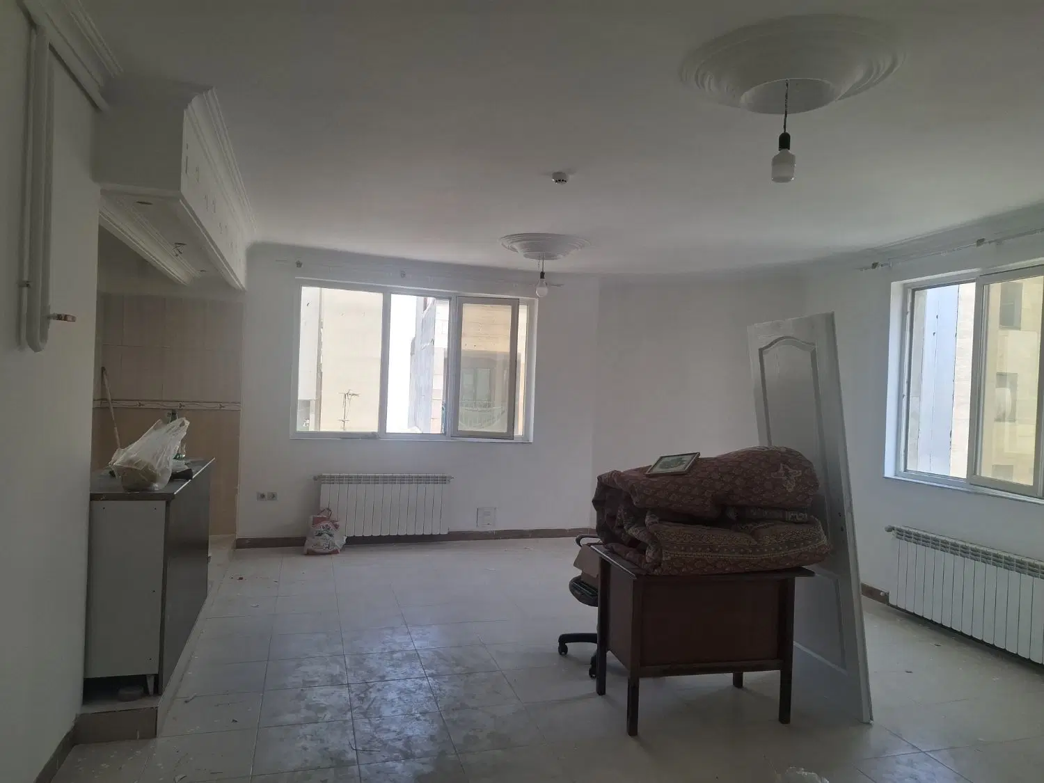 آپارتمان ۹۱ متری پاسداران
