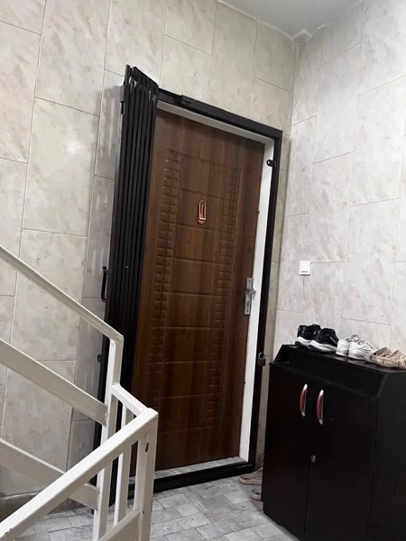 67 متر یک خواب بلوار چوب تراش پارکینگ دار