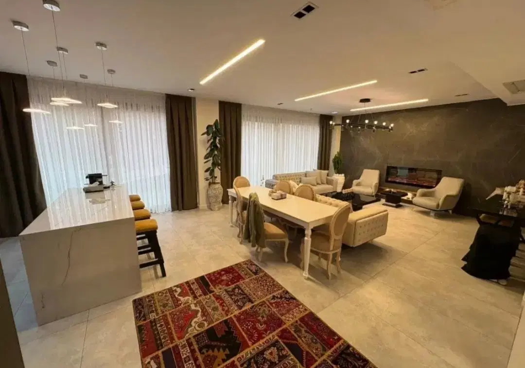 ۱۳۰متر غرق‌نور_مدرن_تک‌واحد_ویو‌ابدی_تاپ لوکیشن
