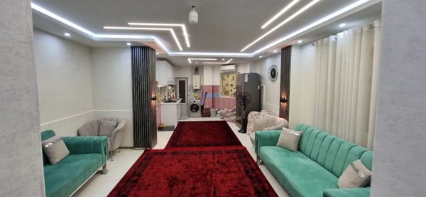 واحد ۸۰ متری سنددار