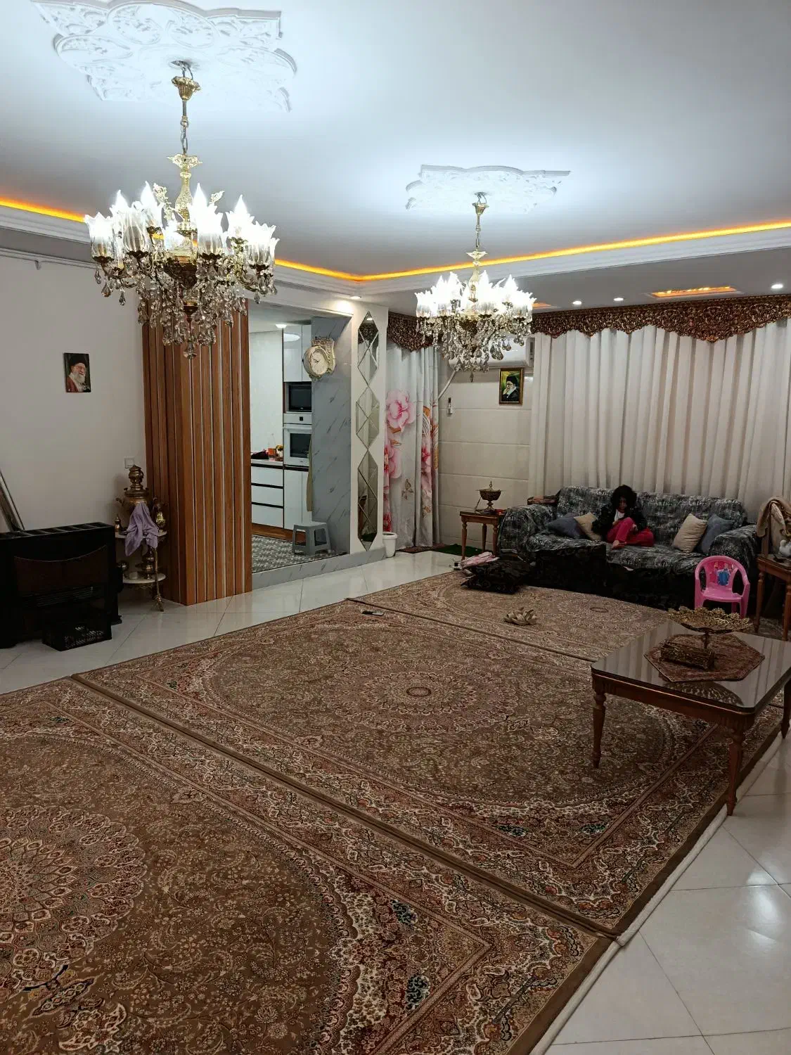 آپارتمان 125 متر 2 خواب / املاک کیانی