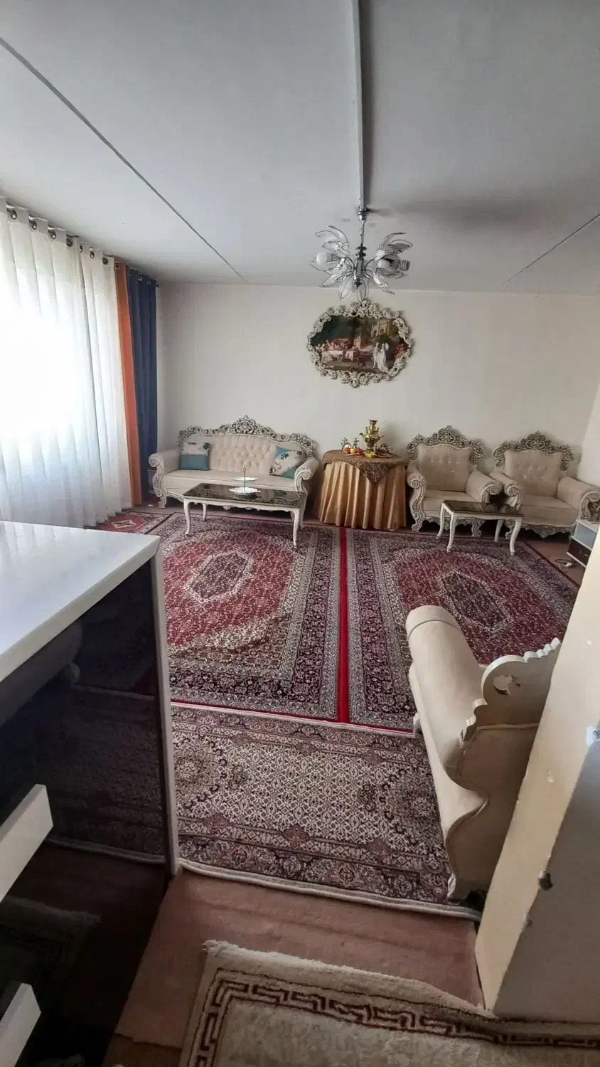 آپارتمان اندیشه املاک تجارت