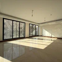 آپارتمان ۱۹۵ متری ۳ خواب/نوساز/تک واحدی