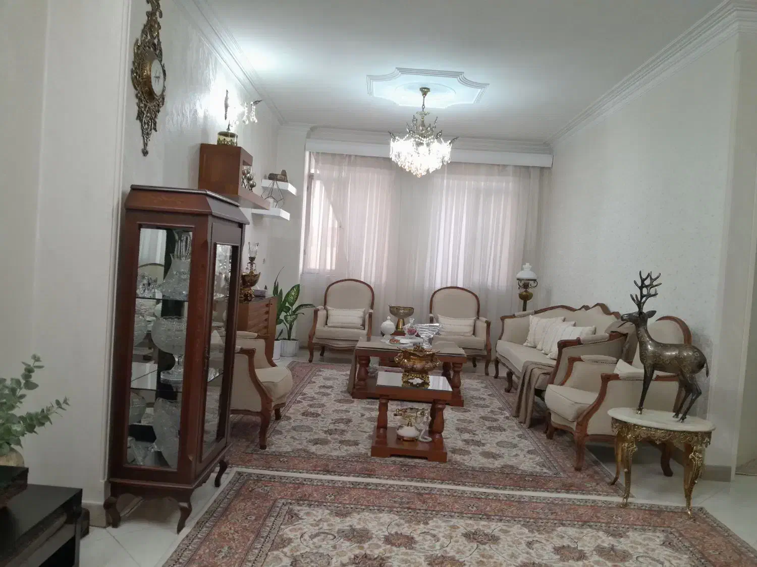 آپارتمان  ۷۵ متری  امیریه  ولیعصر