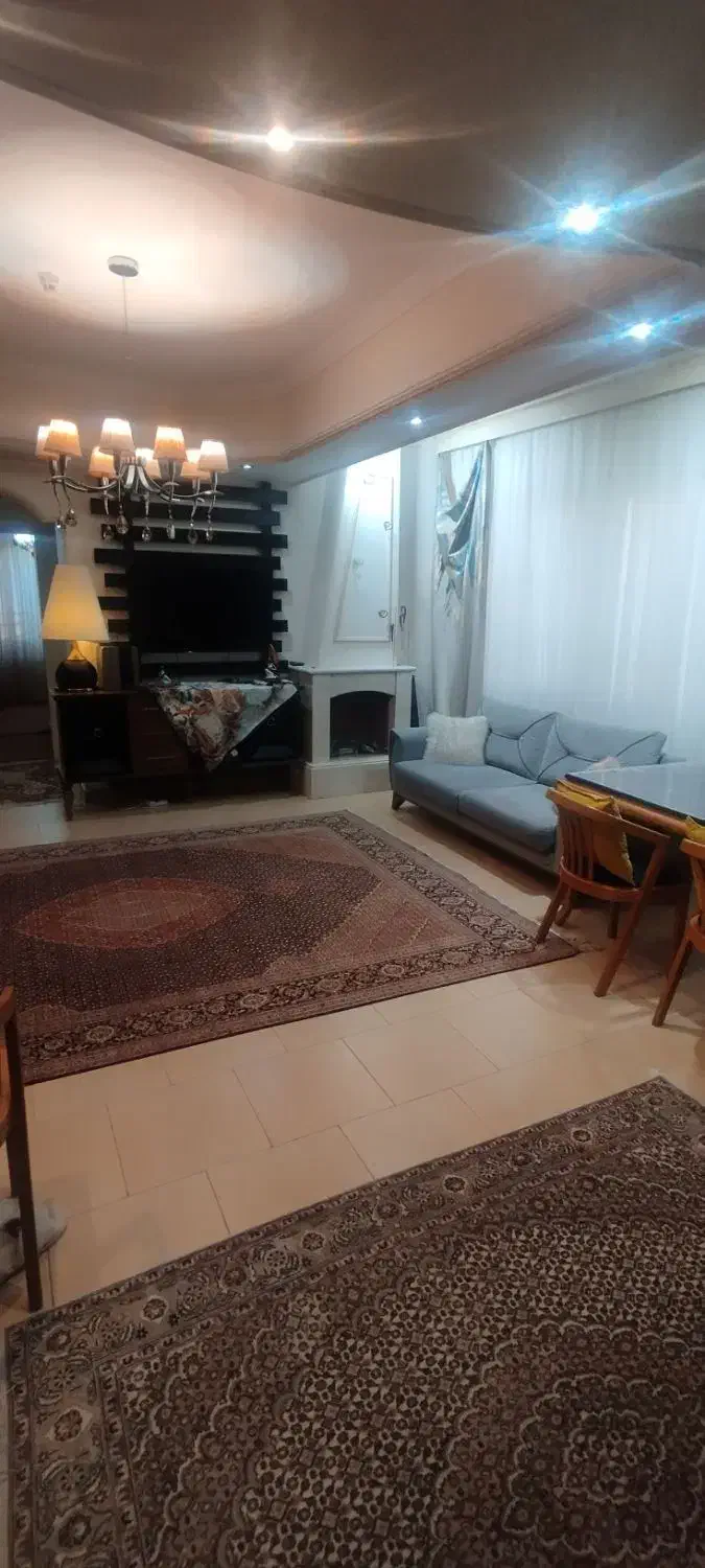 آپارتمان ۸۵ متر/مرزداران