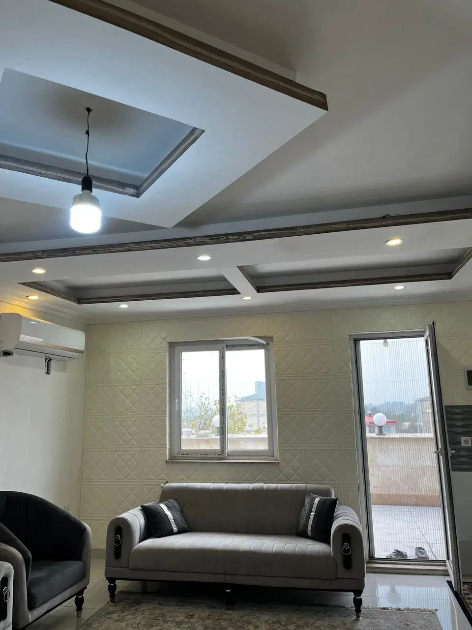 آپارتمان ۸۵ متری دوخواب با بالکن و پارکینگ اختصاصی