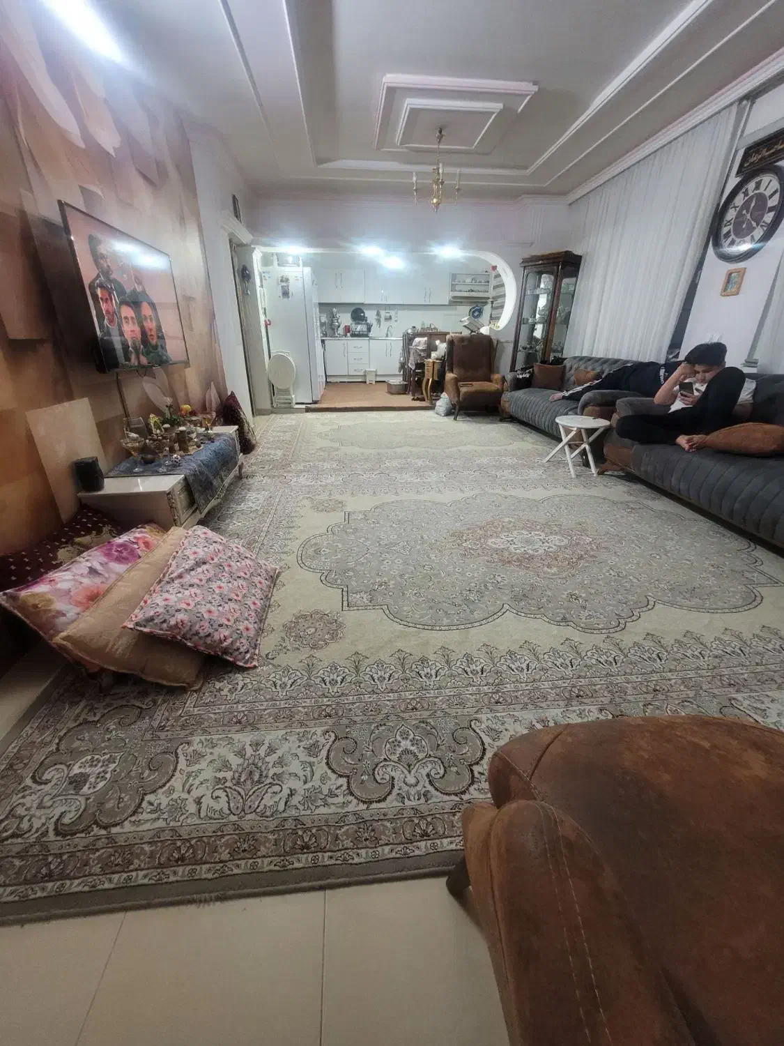 آپارتمان ۹۰ متر هفت تیر ۳۵ ، سیاح طبقه ۲ یکخوابآ