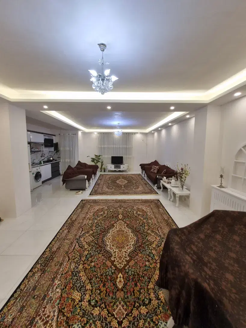 آپارتمان۱۰۵ متری فول امکانات بسیار خوش نقشه
