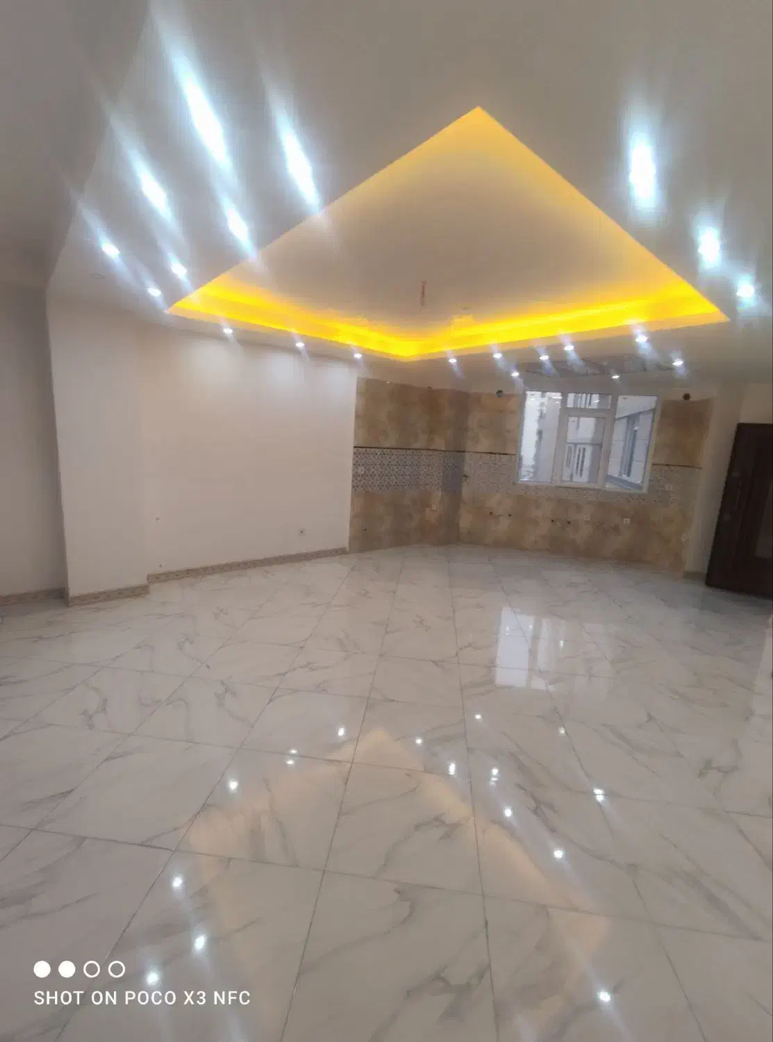 آپارتمان۸۰متر/ نوساز/فول امکانات/ تاپ لوکیشن/عباسی