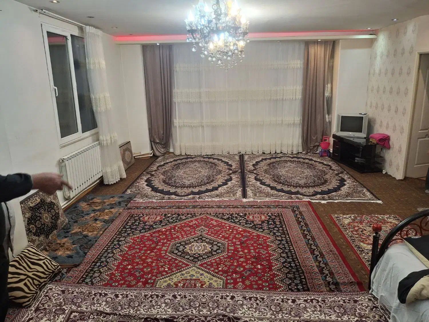 اندیشه 82متر لوکس 2خوابه آسانسور دار(فرضی