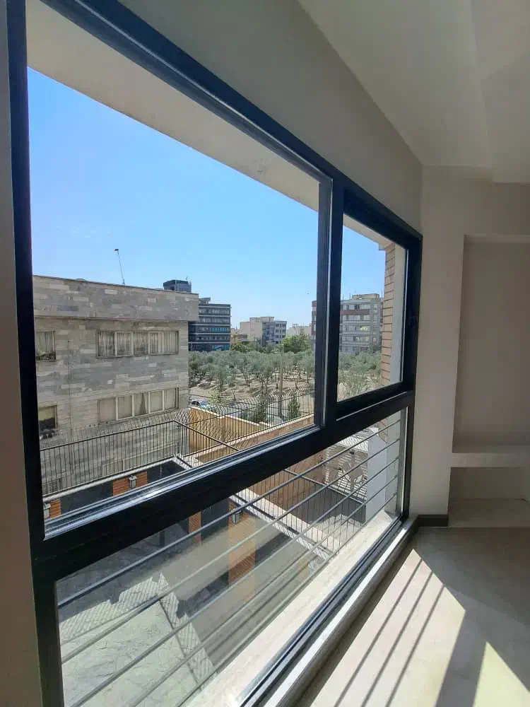 اپارتمان 125متری شرق مرزداران 2پارکینگ