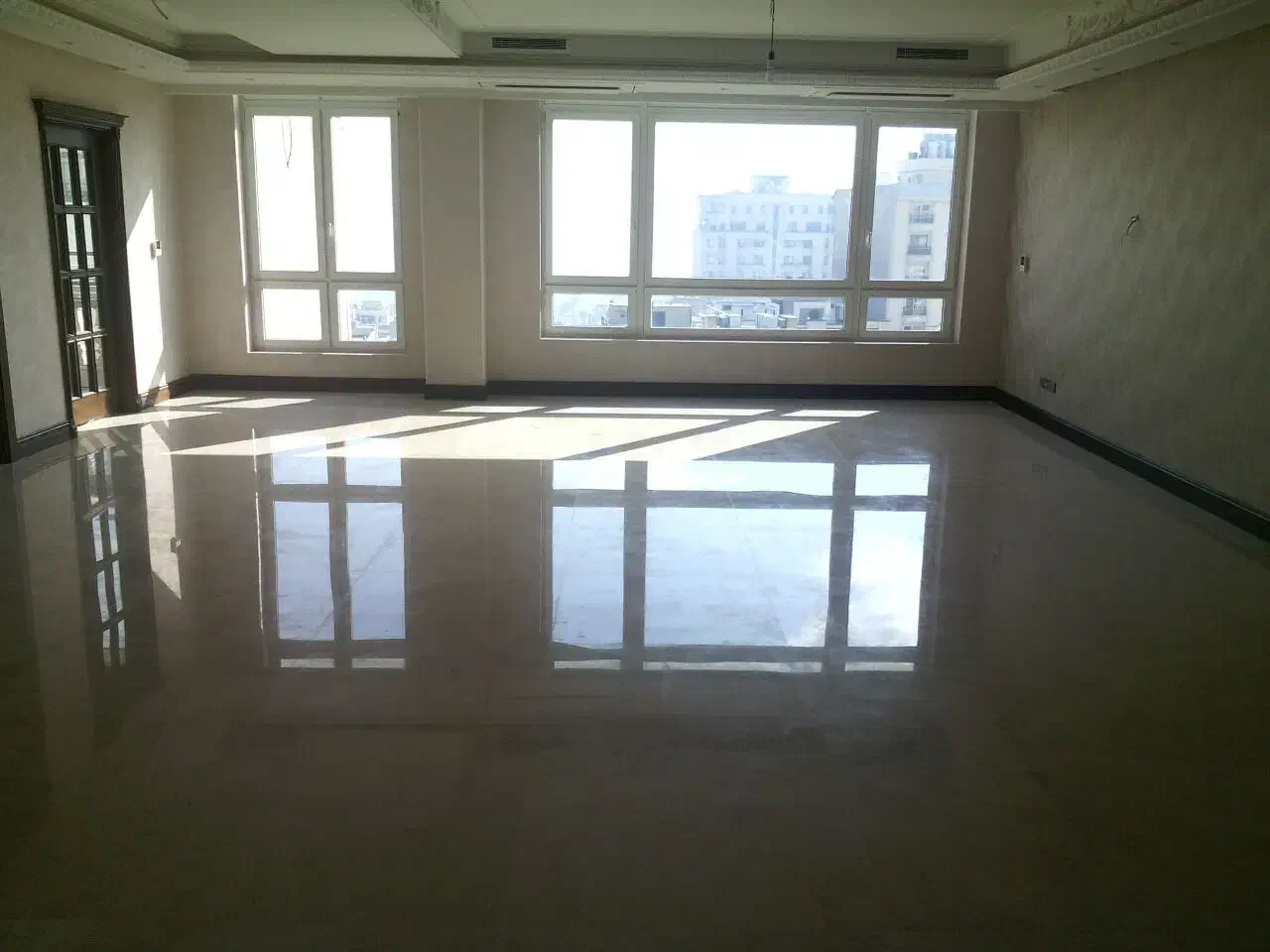 اپارتمان 230متری.4خواب شمال مرزداران 3پارکینگ