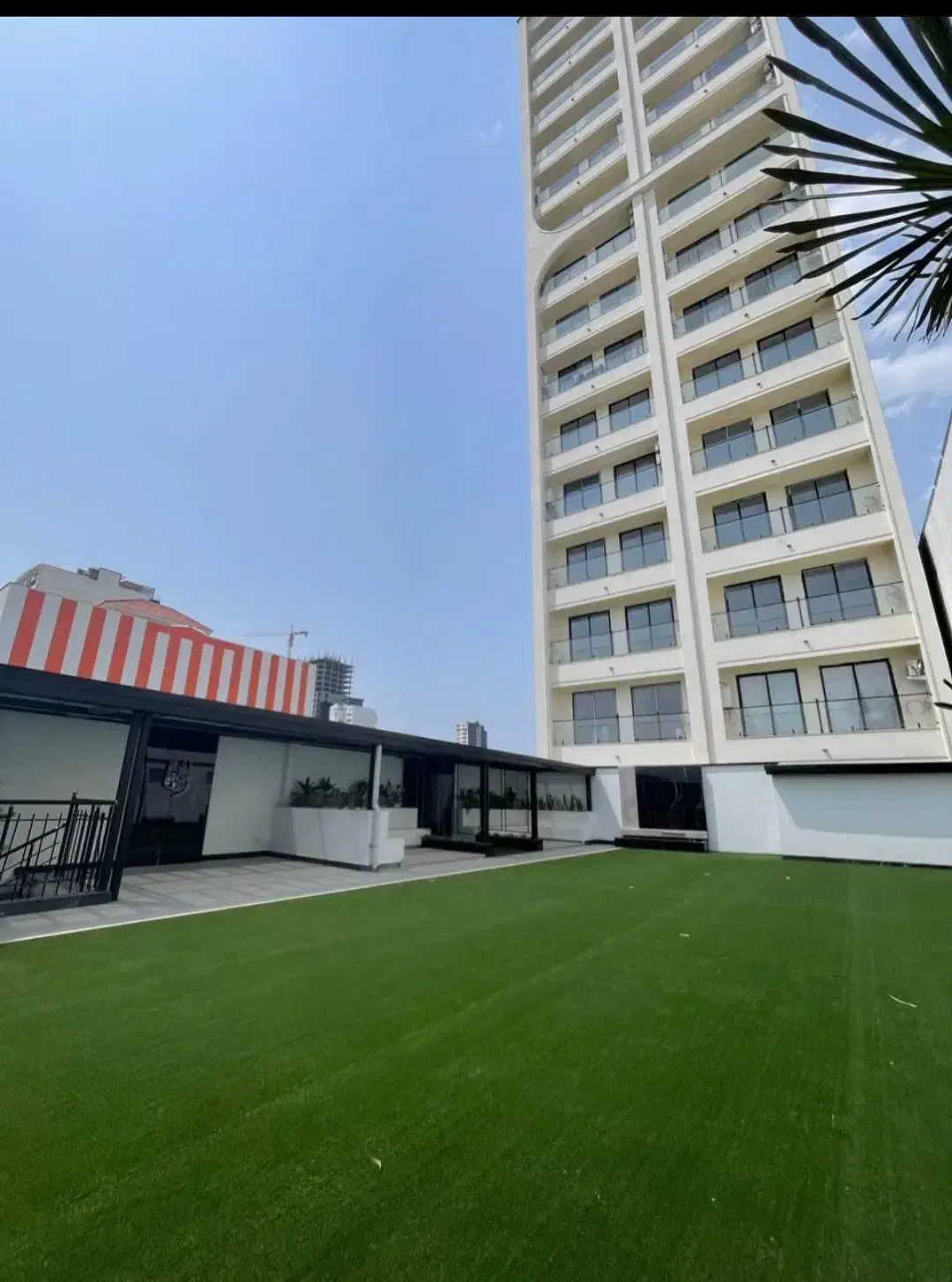 اپارتمان ساحلی/۱۱۰متر/فول امکانات