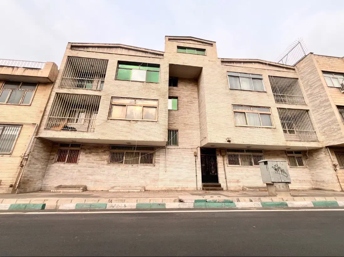 اپارتمان ۱۱۲ متری بازسازی شده