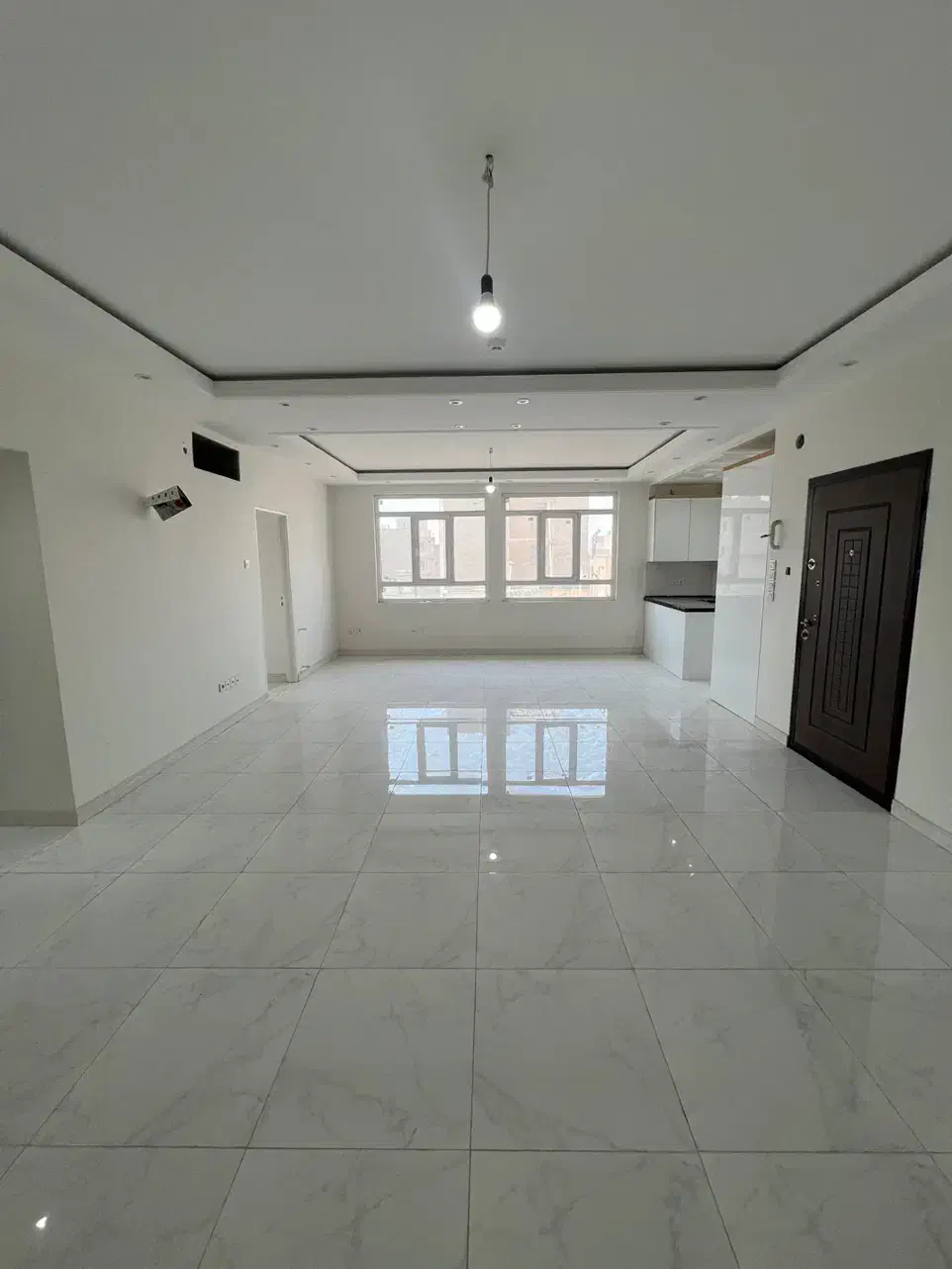 اپارتمان۱۱۷ متری سه خواب نوساز تک واحدی