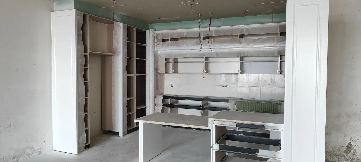 حاشیه 195 متری فول