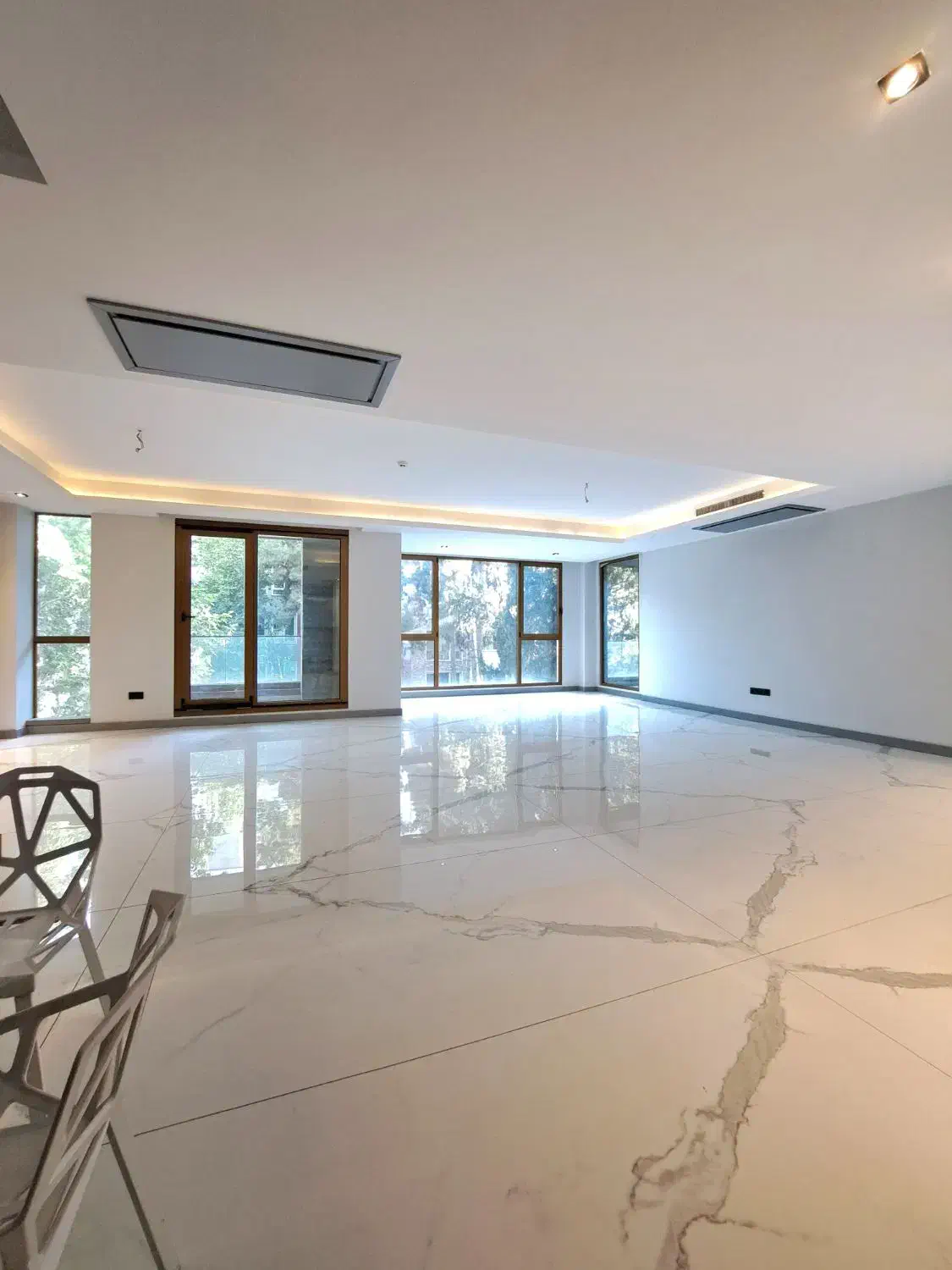 دروس تاپ لوکیشن/255متر/تک واحدی/فول امکانات