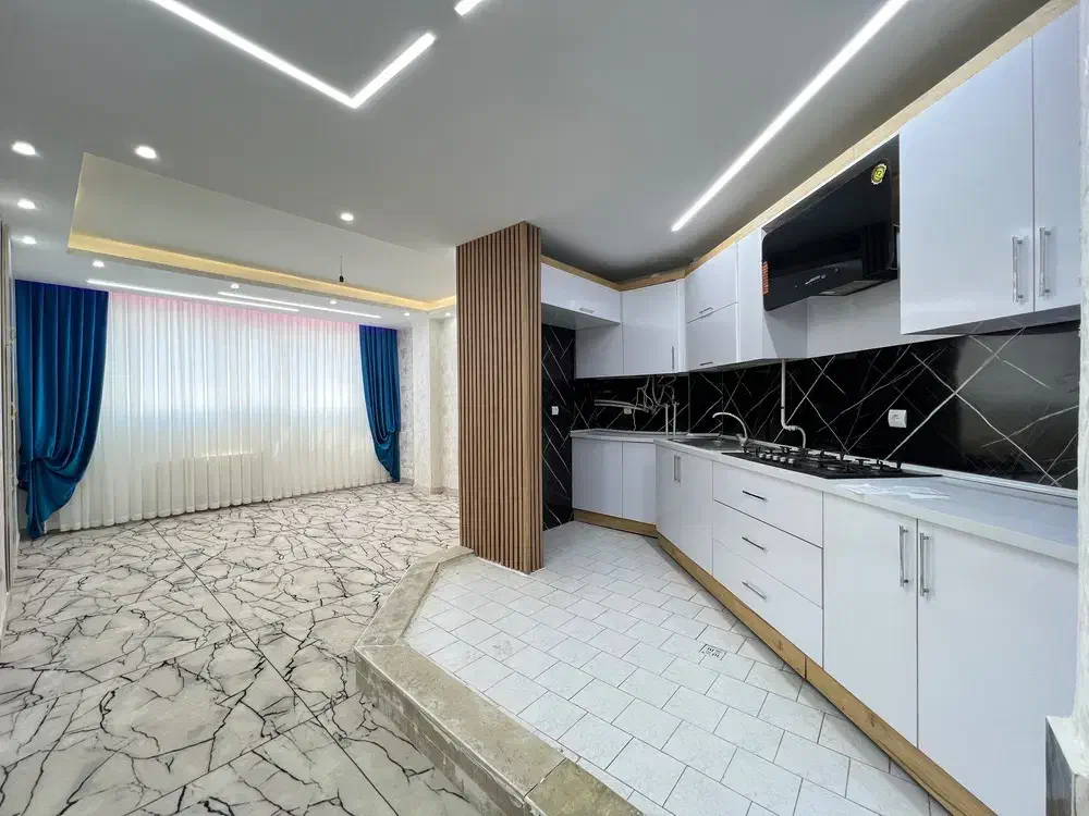 دوخواب/آسانسور/انباری/سهند املاک گلدیس