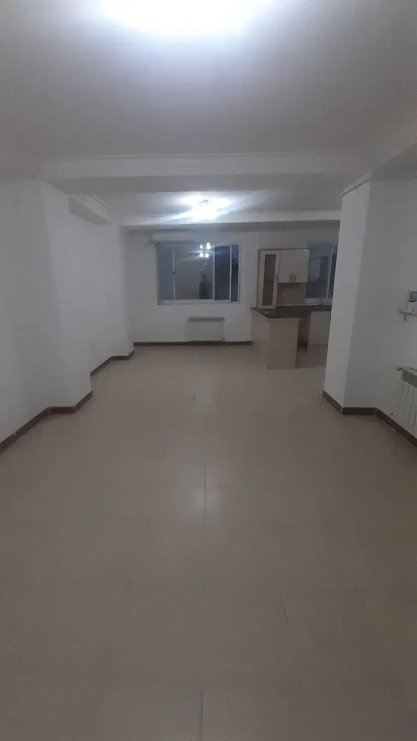 رشتیان ۹۰متر  طبقه۲ آسانسور و پارکینگ خوش نقشه