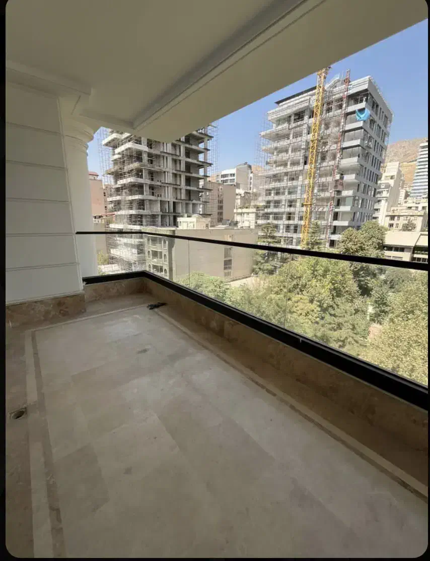 زعفرانیه ۲۱۵ متر ۳ خواب نوساز تاپ لوکیشن