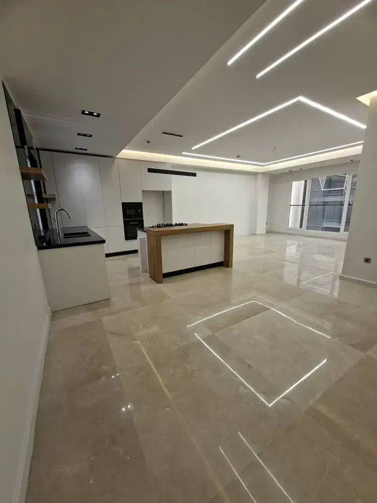 شیخ بهایی شمالی۱۲۲مترآفتابگیر