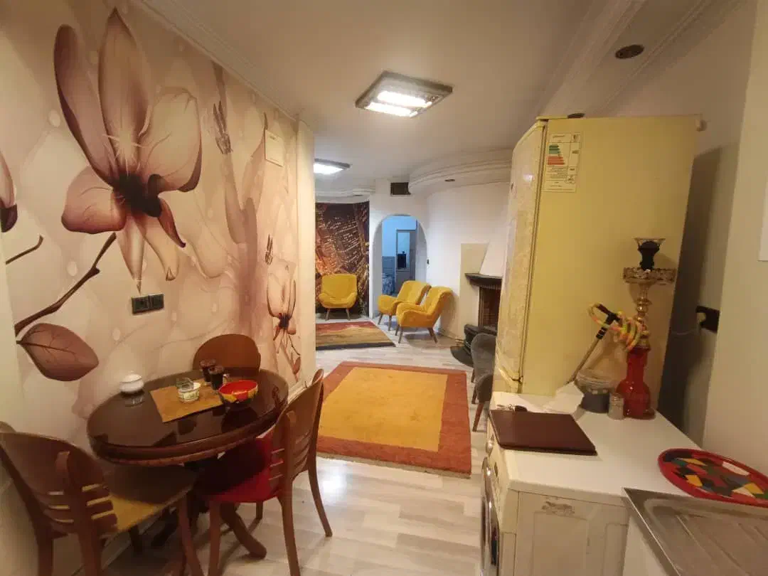 فرشته ۵۰ متری اجاره کار یا سکونت