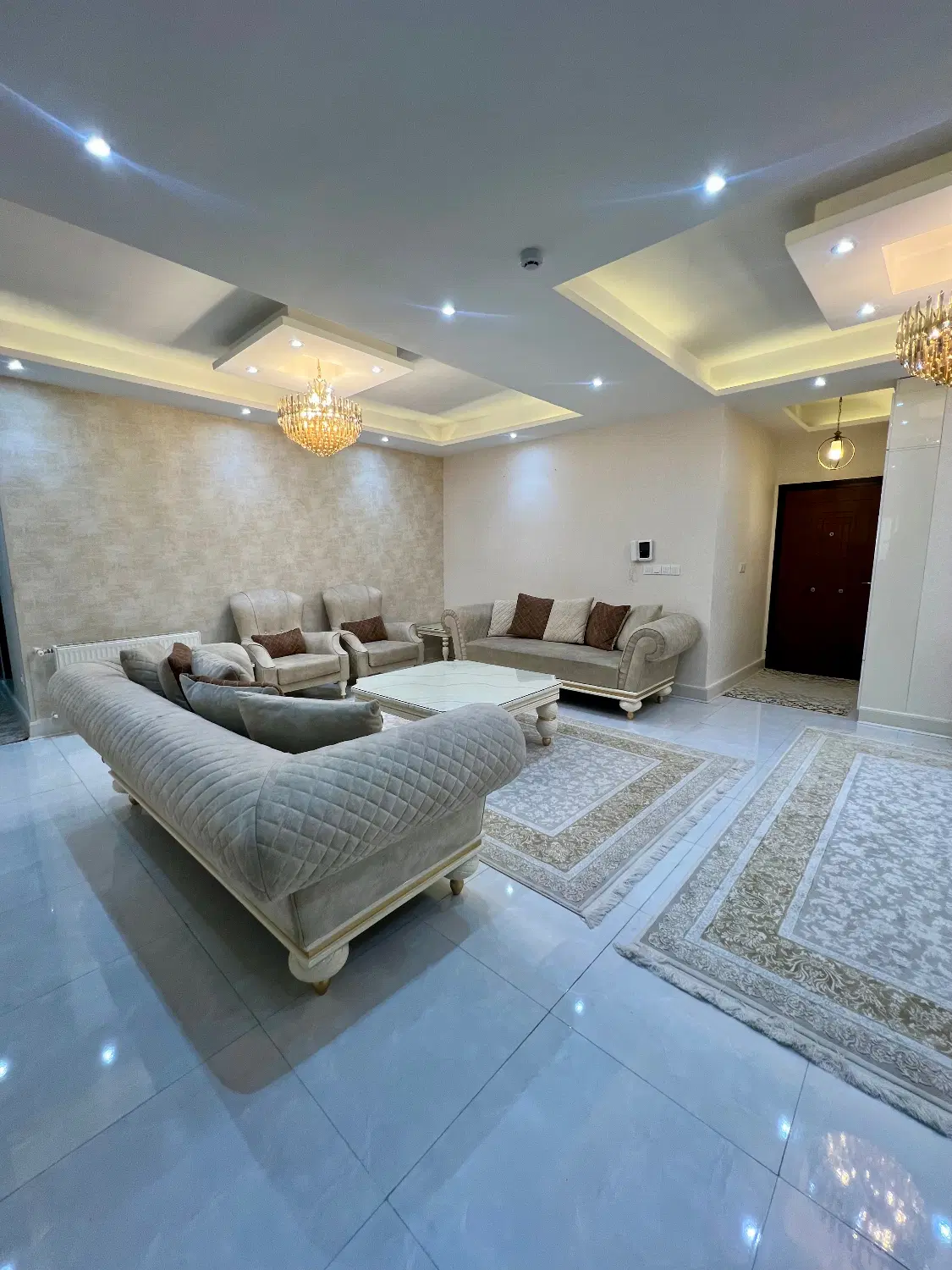 فروش آپارتمان دو خواب ۱۱۵ متری خیابان سعدی
