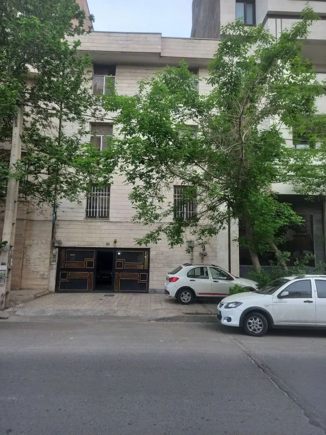 فروش آپارتمان پاسداران غربی