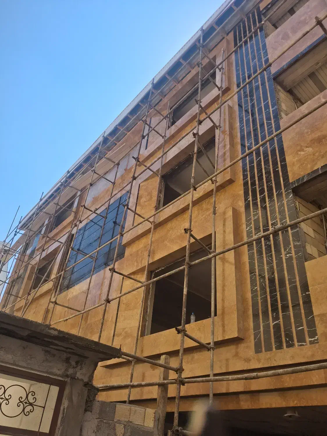 فروش آپارتمان ۱۲۰ متری /۲خواب/سعدی