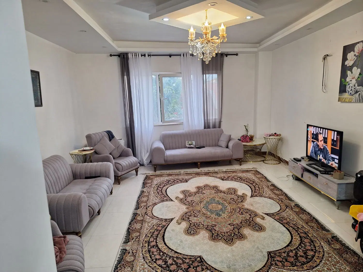 فروش خانه در خیابان دکتر حسابی /۹۴ متر