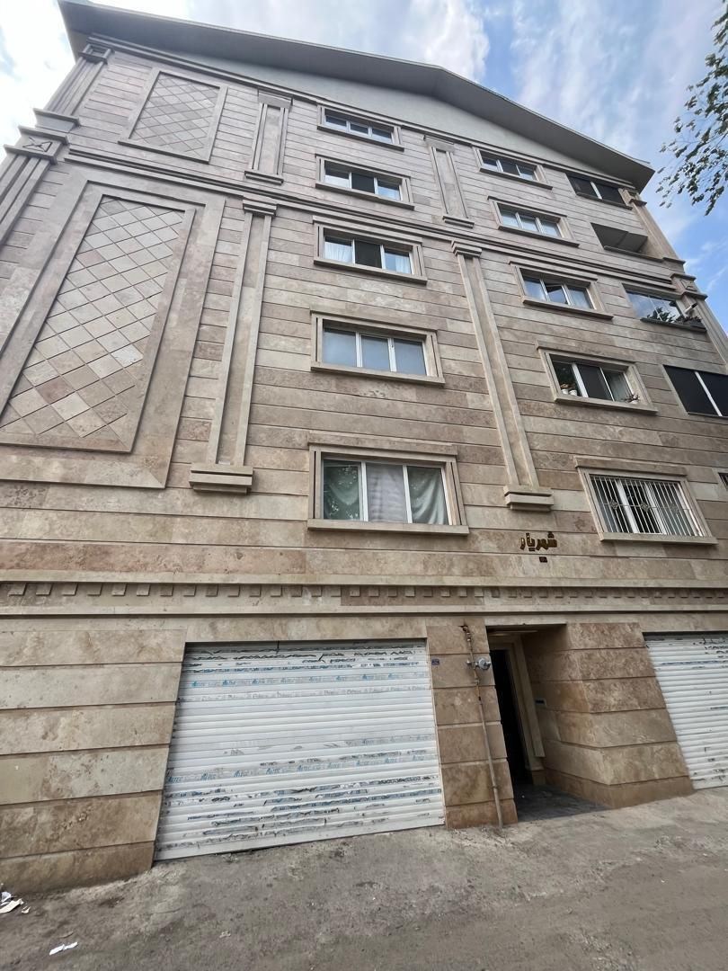 فروش درقلب بوستان ملت ویو کافه سایه کلیدنخورده
