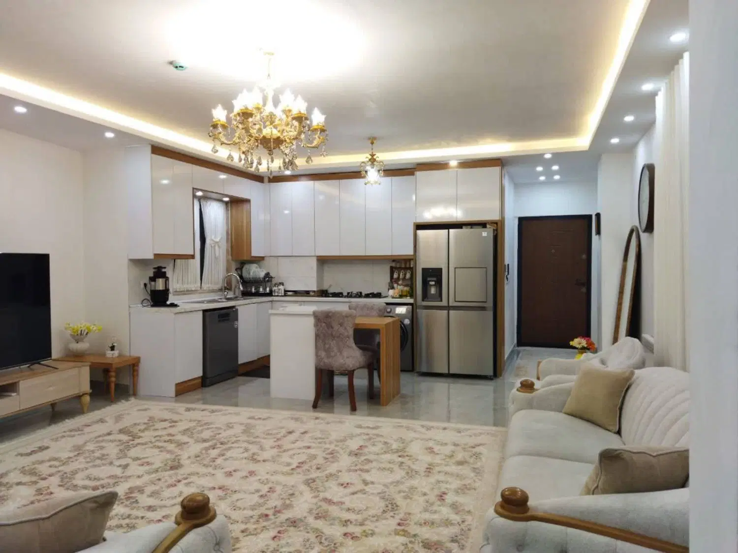 فروش واحد نوساز ۹۸ متری هوشمند (۱۳ آبان به رشتیان)