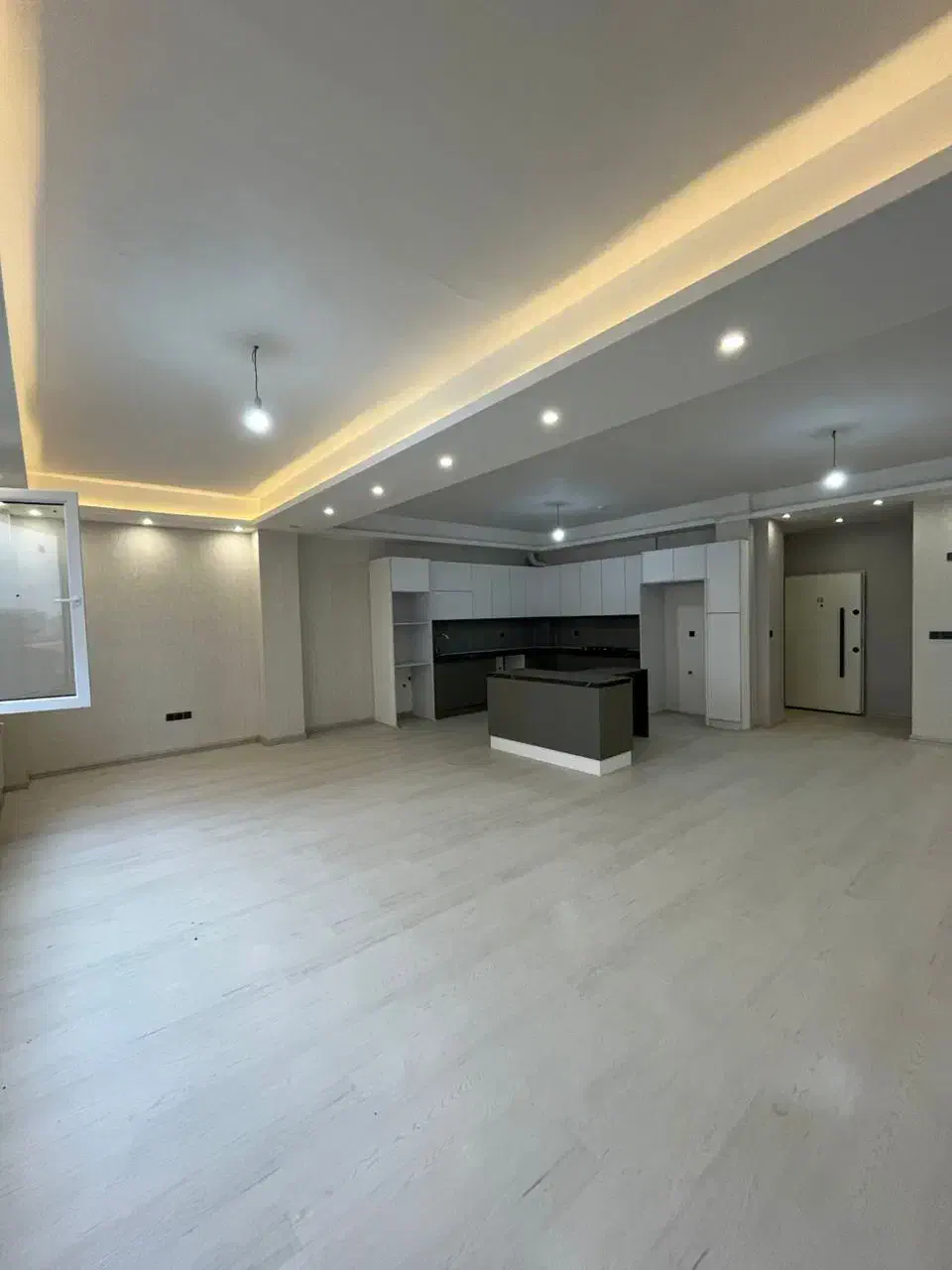 فروش واحد ۱۴۵ متری گلسار - رشت (برند نایس)