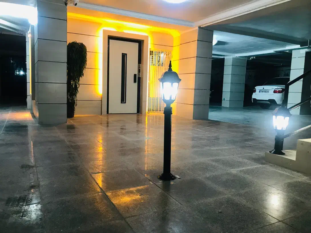 فروش ۱۰۳ متر/شهرک نور دو نبش/مشاعات فول بازسازی